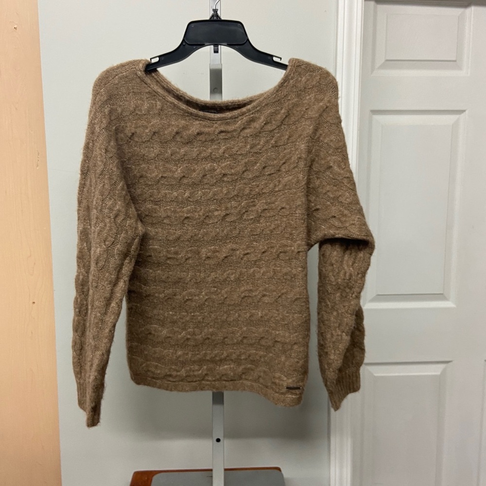 Abercrombie & Fitch Sweater